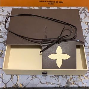 Louis Vuitton box